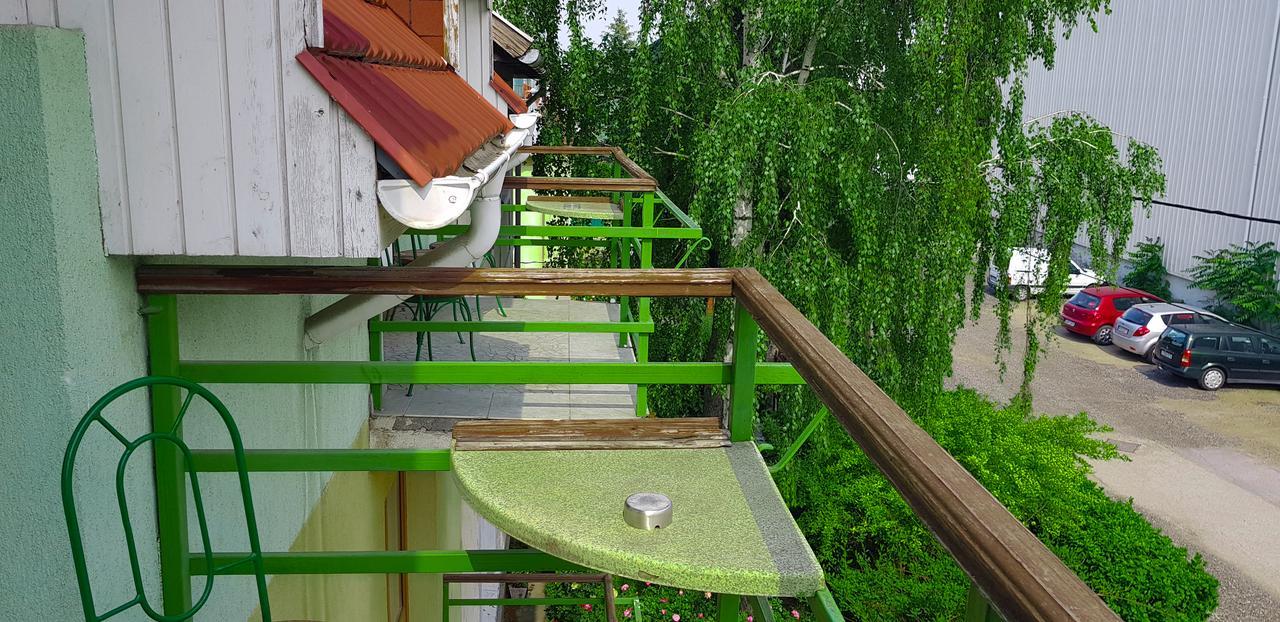 Hotel Paar Szieszta Дьор Екстериор снимка
